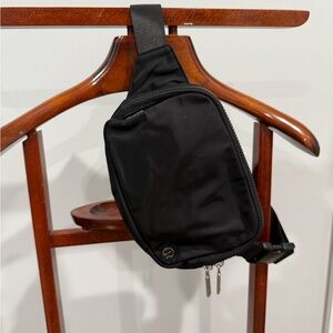 Lululemon Athletica Black Belt Bag Sleek and Compact